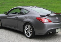 Спортивный и престижный Hyundai Genesis Coupe
