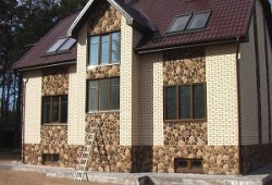Фасадные материалы для отделки загородного дома