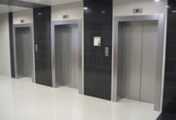 Зеркало в лифте как способ рекламы