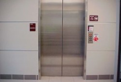 Самый быстрый лифт с «мозгами»